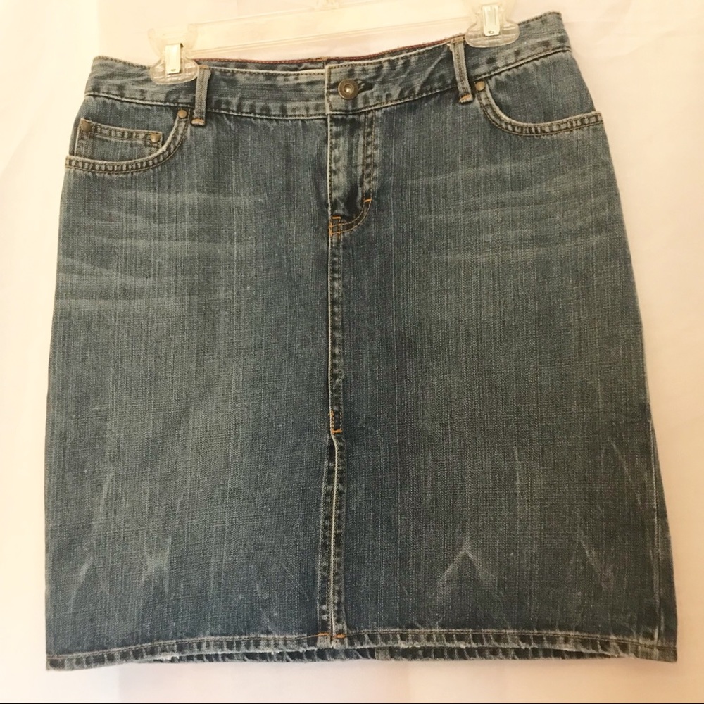Size 6 Tommy Hilfiger jean skirt
